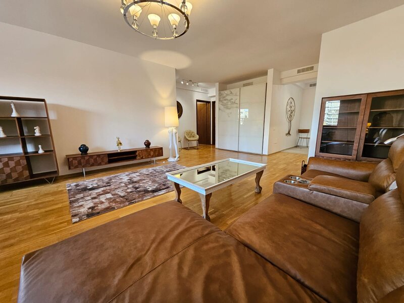 Herastrau Cartierul Francez apartament 3 camere, 130 mp/mobilat si utilat